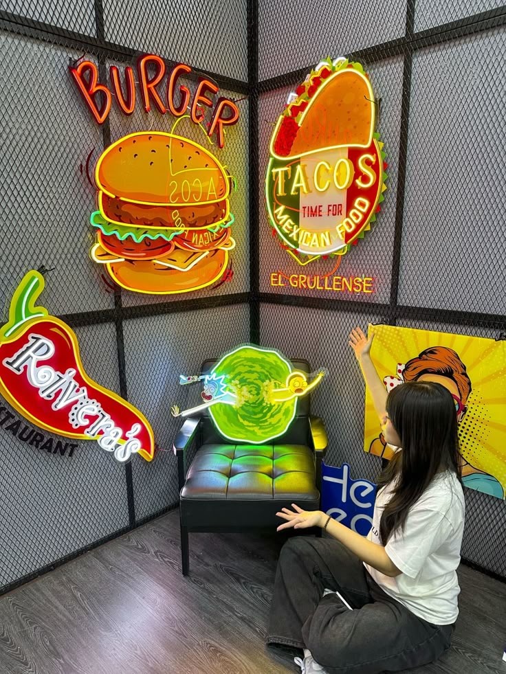 Restaurants neon sign install 174