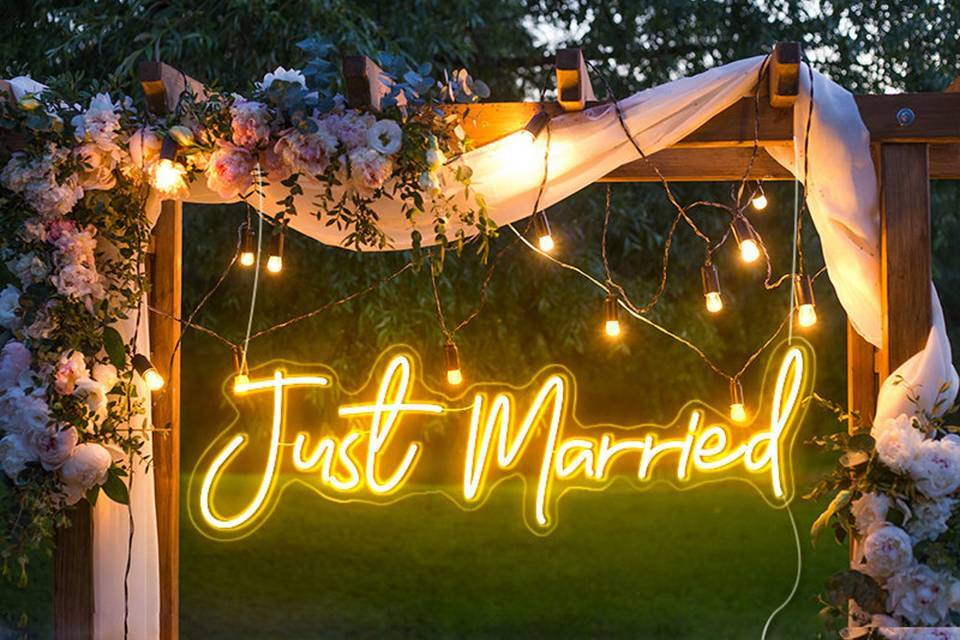 Personalized wedding neon names